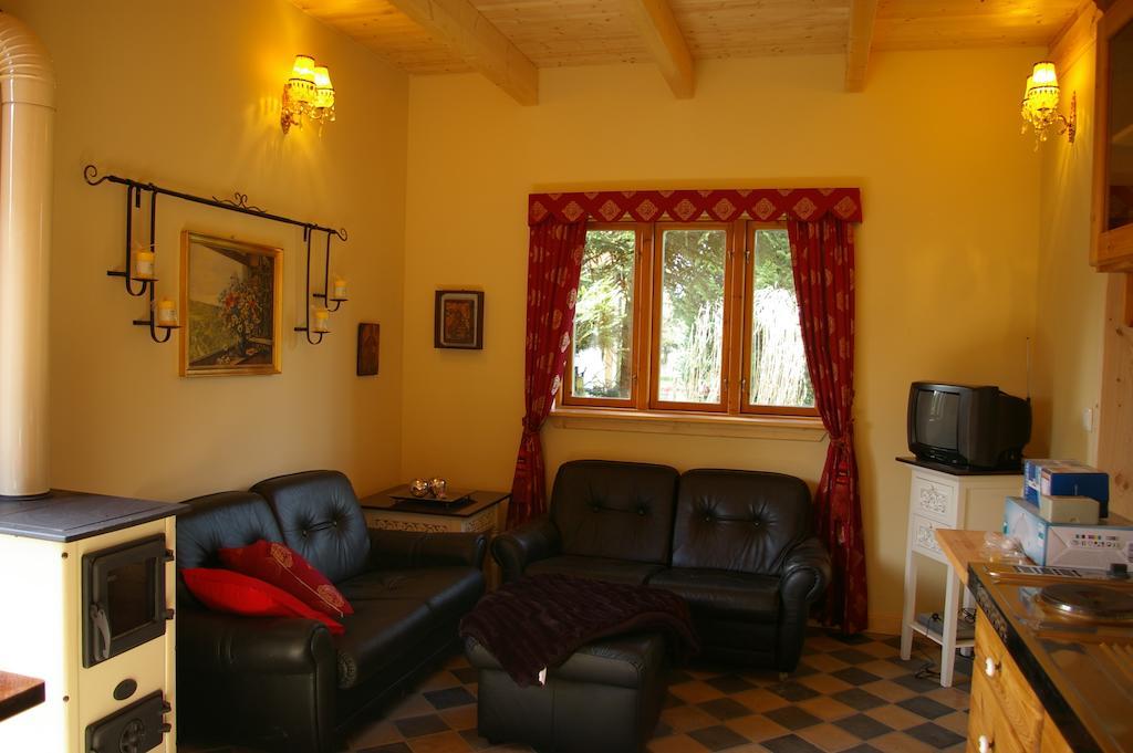 Kaiserhof Goldenbek Room photo